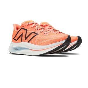 New Balance FuelCell SuperComp Trainer v2